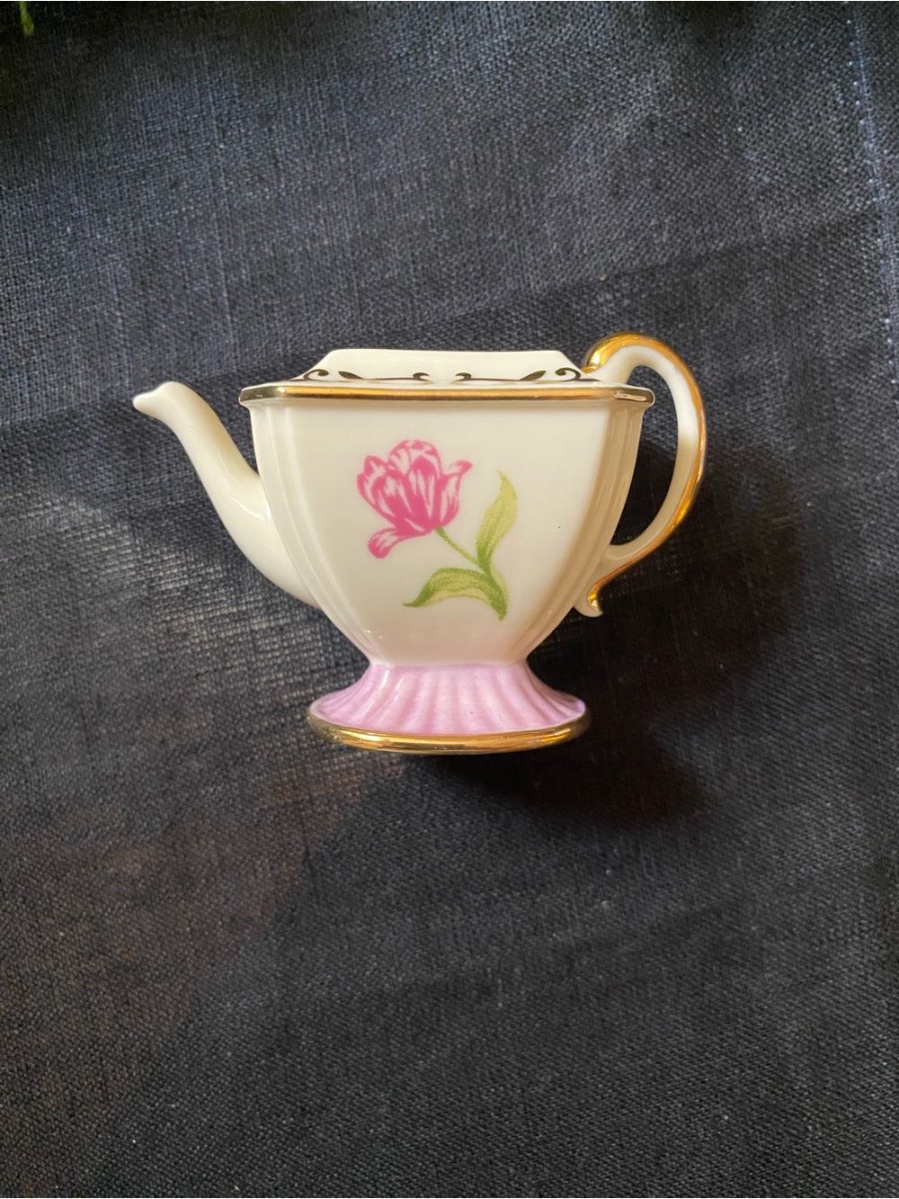 LENOX vintage miniature porcelain decorative teapot featuring a pink tulip motif